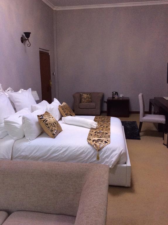 Sherbourne Hotel Kitwe Luaran gambar